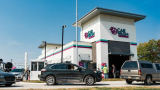 El Car Wash acquires Johnny Clean, doubles footprint in one year